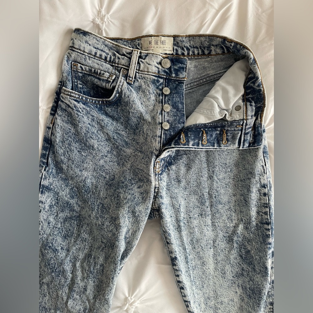 Free People // We The Free - Denim acid wash jeans.
